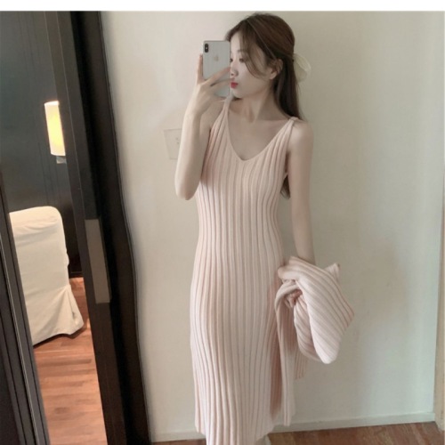 European station autumn and winter clothes, niche temperament sweater set, women's gentle inside with a bottomed dress, small fragrance two-piece set