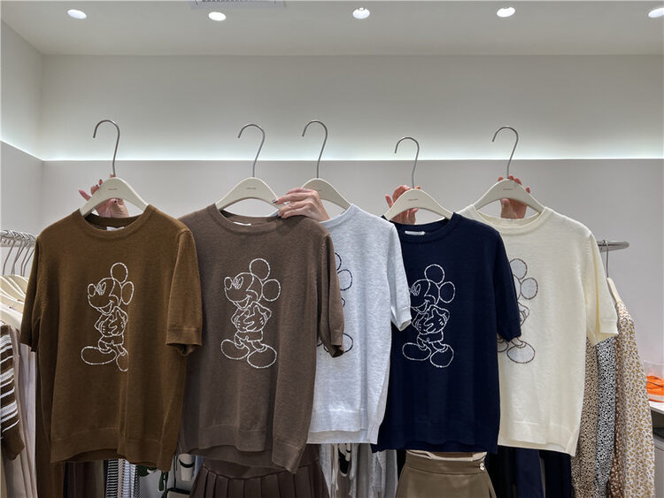 【Xiao Mi】Mickey Print Loose Knit Sweater 22082# ZJY