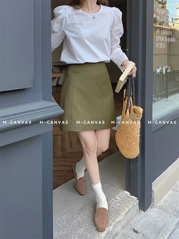 New in early autumn! [M-CANVAS] round neck puff sleeve solid color shirt 8826# HYY