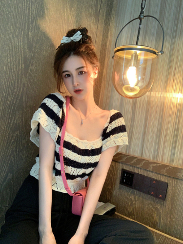 Big C comes also striped knitted short-sleeved top women's summer 2022 new Korean style foreign style net red hollow shirt