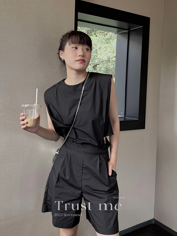 Original price 135.23! [TRUSTME] shoulder pads street waist hollow jumpsuit jumpsuit sleeveless 69310