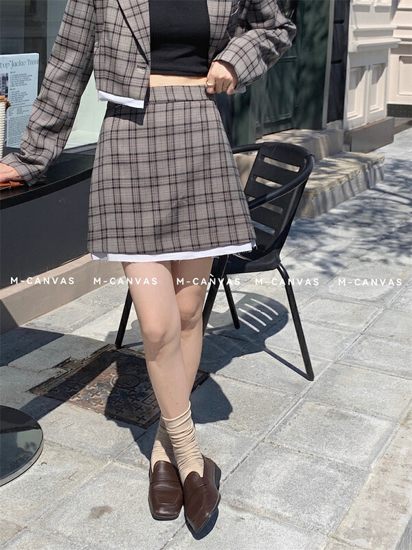 New in early autumn! [M-CANVAS] Fashion plaid casual all-match skirt 8697-1# HYY