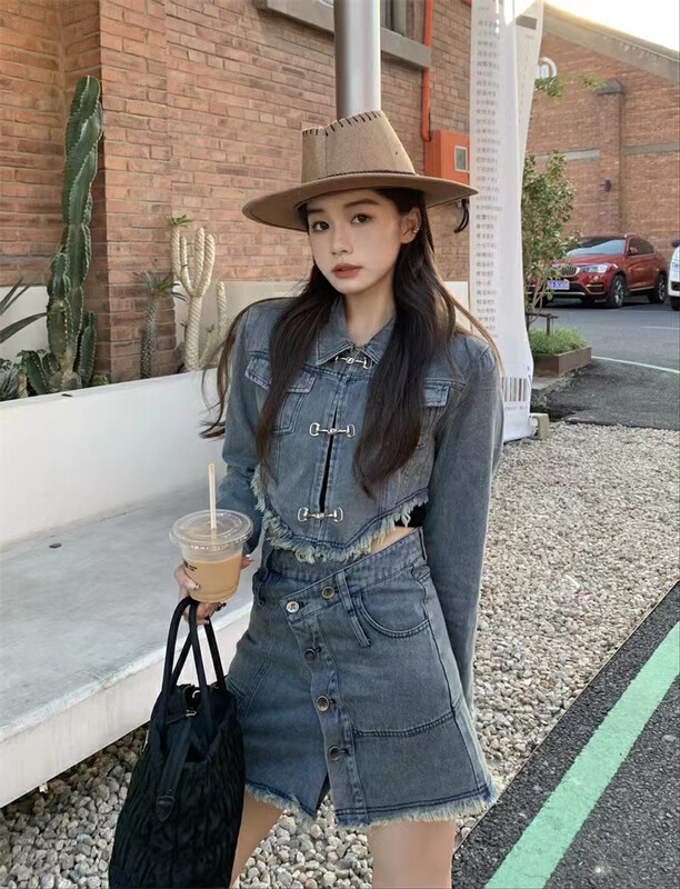 New in early autumn! [HH] Korean version of denim jacket + small design skirt two-piece suit 8648# LSL