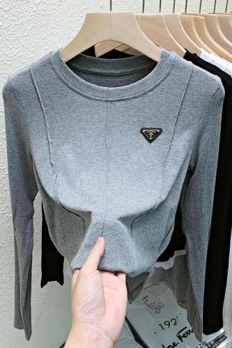 Real shot new long-sleeved t-shirt women's round neck pure cotton good amount triangle hem irregular top bottoming shirt