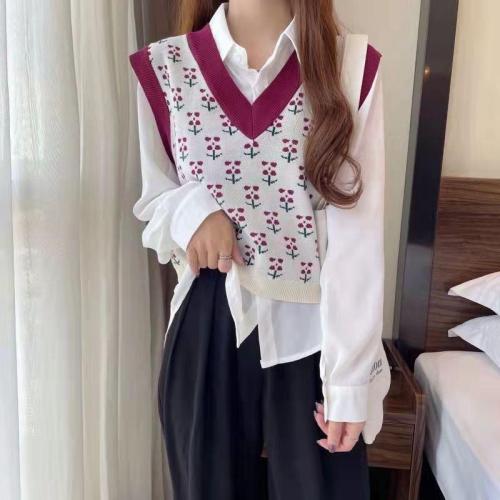 Autumn and winter V-neck flower jacquard pattern sleeveless vest vest knitted sweater women's Korean style short pullover