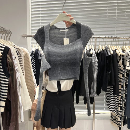 2022 autumn new Korean version high-end niche design hot girl style gradient color thin sweater