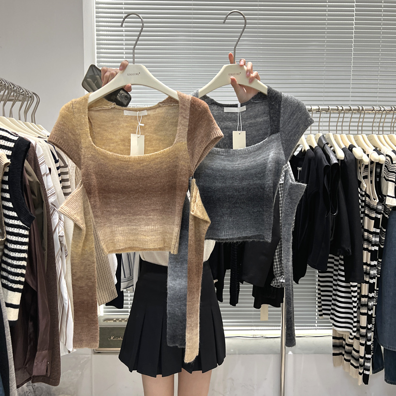 2022 autumn new Korean version high-end niche design hot girl style gradient color thin sweater