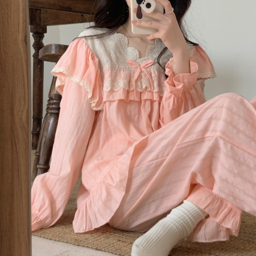 Real shooting real price Korean version of the sweet princess style embroidered lace outer wear long-sleeved trousers autumn and winter outer wear pajamas set nightdress