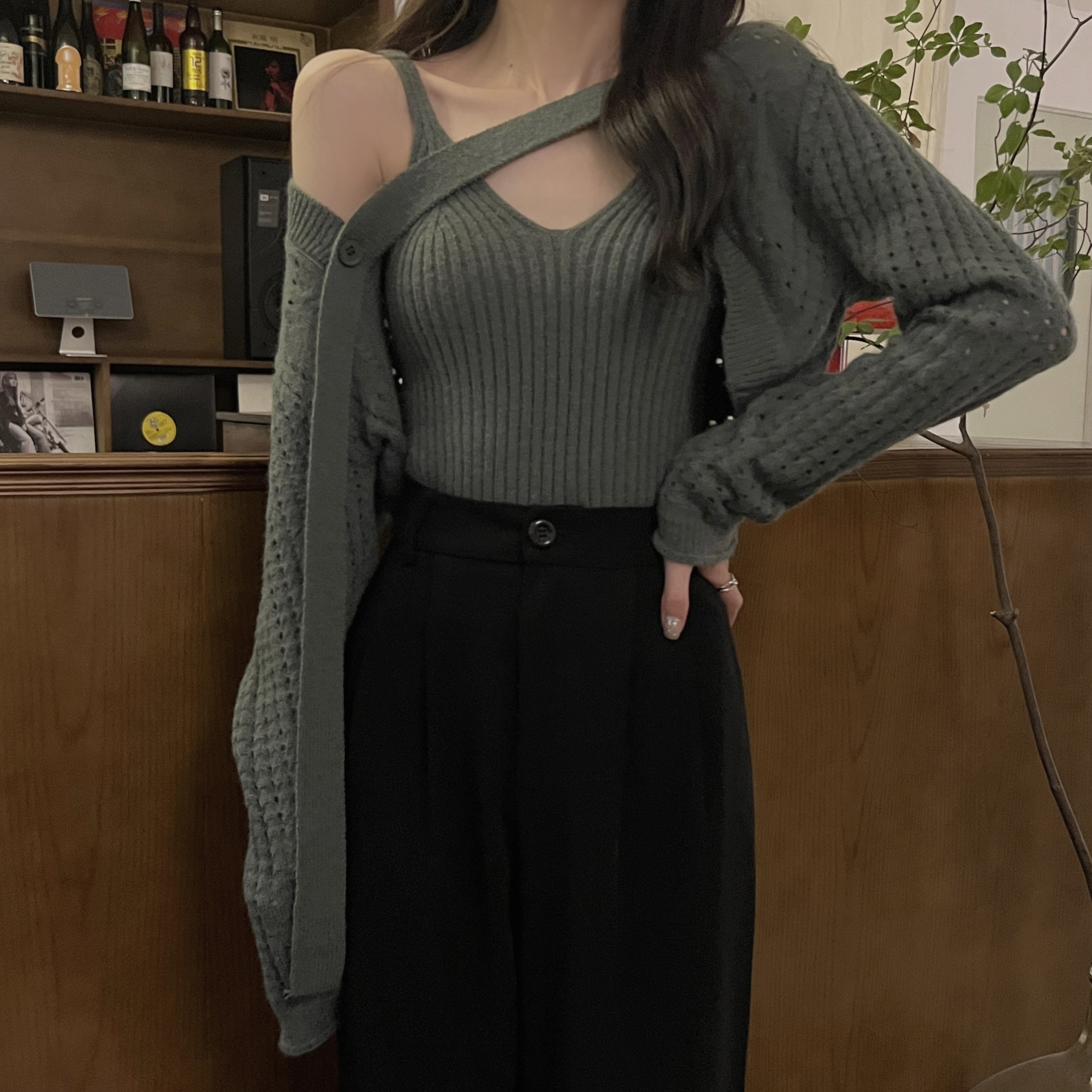 Real shot real price Camisole design short hollow knitted sweater sexy hot girl two-piece suit