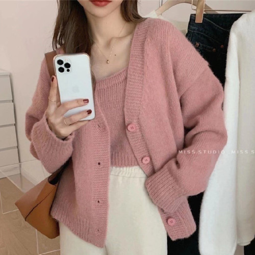 MISS STUDIO Korean version of knitted cardigan + all-match camisole two-piece set of foreign style new style suit women