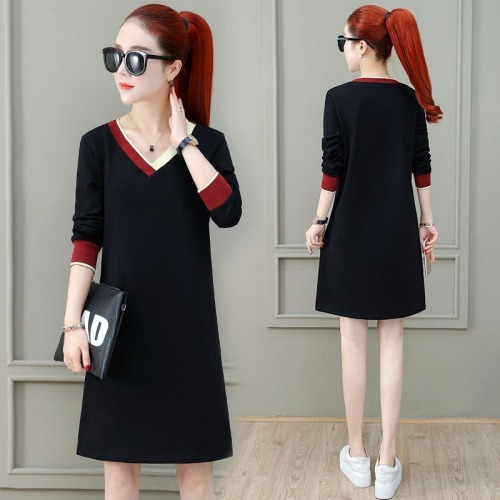 Mid-length dress spring and autumn Korean version loose women's new fashion large size slim V-neck T-shirt casual skirt