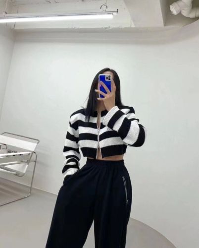 nob-P South Korea Dongdaemun 2022 autumn and winter women's new zipper stripe color matching short sweater women