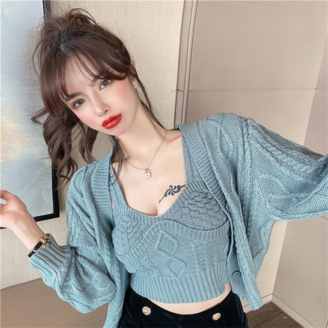 Net red hot girl pure desire wind knitted sweater fried street 2022 autumn and winter new sweater two-piece suit