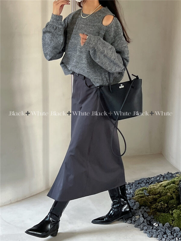 New in autumn!【BLACK+WHITE】Skinny shirt with off-shoulder care 12154# XYJ