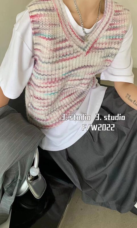 New in autumn! [3.STUDIO] Contrast color V-neck knitted vest (only vest) 5272# PCZ