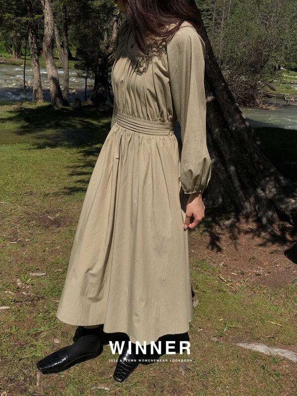New in early autumn! [WINNER] Solid color round neck slim long sleeve dress YS1-8803# LL