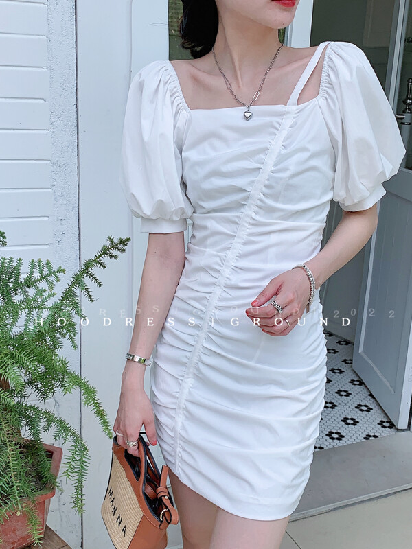 [Fire HOODRESS] Design sweet and spicy slightly elastic pleated puff sleeve square neck dress 22138# OZQ
