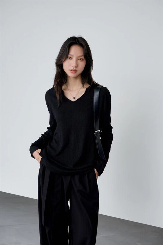 New in early autumn! [BLACK+WHITE] Loose solid color versatile long-sleeved T-shirt 2W02015U# HYY
