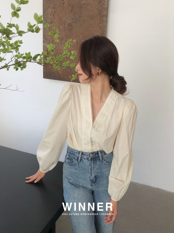 New in early autumn! [WINNER] Korean V-neck solid color button-up shirt YS1-8813# LL