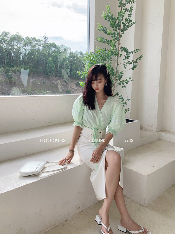 Original price 77.83! New in early autumn! [Fire HOODRESS] Korean stitching lace strappy shirt J21188# JHY