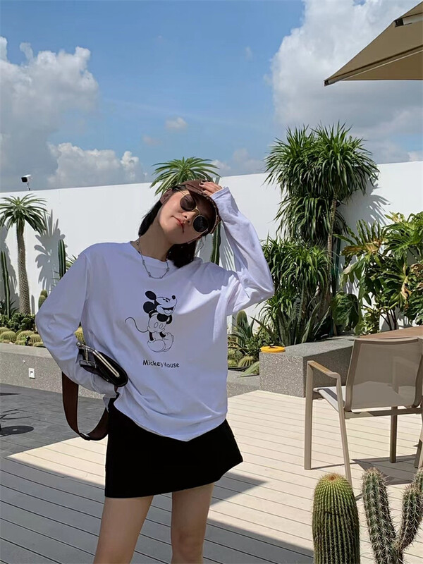 New in early autumn!  【BLACK+WHITE】Casual Loose Cartoon Mickey Print Pullover Long Sleeve T-Shirt 2SD2907T# HYY
