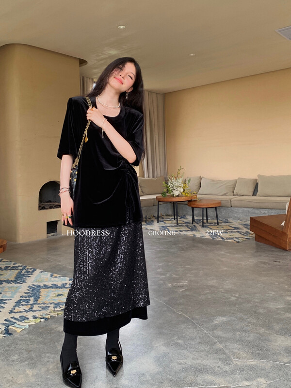 New in early autumn! [Fire HOODRESS] Urban design stitching velvet slit sequined straight skirt 22397# JHY