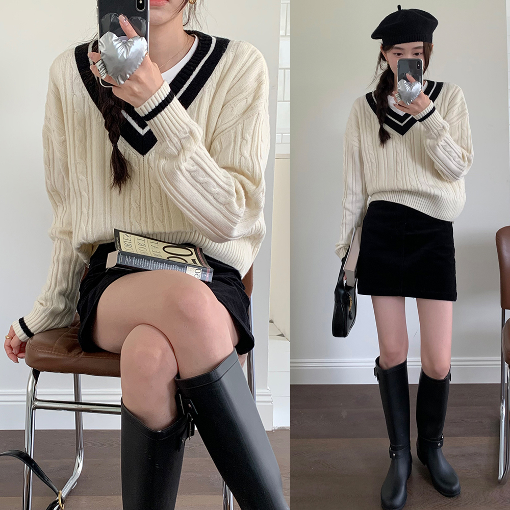 Real shot recommended~Korean niche design contrast color v-neck long-sleeved sweater loose casual short top sweater