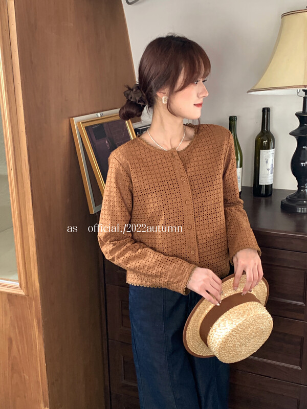 初秋上新!【AS】復古鏤空單排扣小衫  2320#  HJY