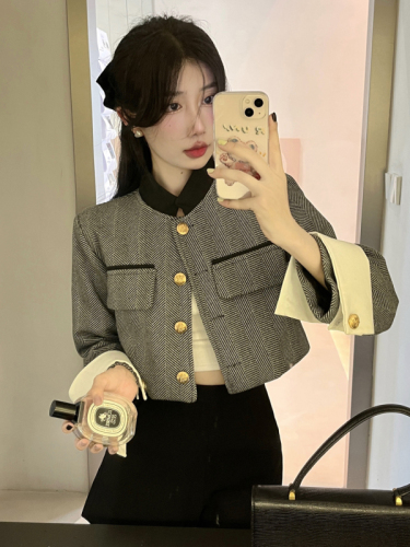 Real shot Autumn and winter new style outer design sense stand collar French tweed small fragrance short coat women