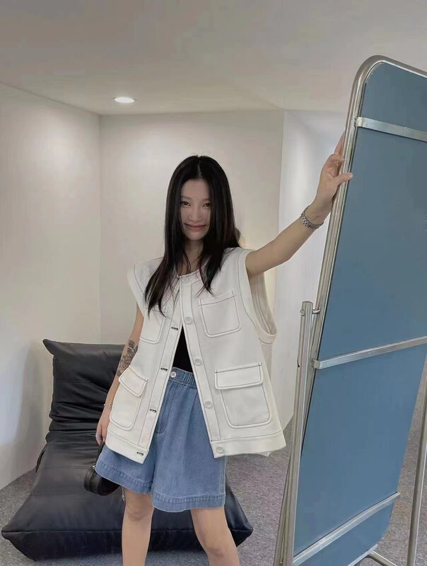 New in autumn!【MOCHA】Casual Breasted Sleeveless Loose Vest 617# OZQ