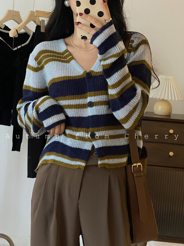 New in autumn!【CHERRY STUDIO】Korean style contrast color fashion knitted cardigan 6721# HBX