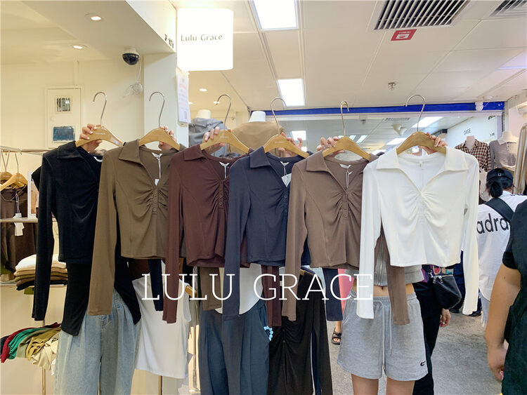 New in autumn! [LULU GRACE] Spice girl pleated thin bottoming sweater 9223# ZJY
