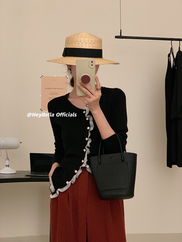 New in early autumn! [HEY BELLA] Contrast color fungus edge temperament thin sweater 5301# L