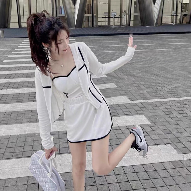 Autumn is new! [M.H] Korean style camisole + short zipper sweater + slim skirt three-piece suit 8749# PCZ