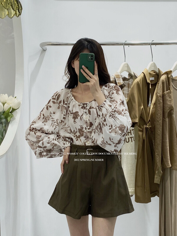 【TEEM ING】Little Woman Floral Sunscreen Shirt + High Waist Slim Shorts Set (with removable belt) 22T536# HJY