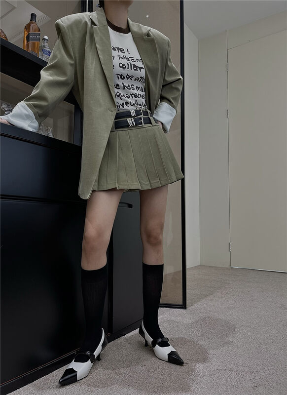 New in early autumn!【TOP CLOSET】Casual pleated solid color skirt (with a small belt) 78001-1# OZQ