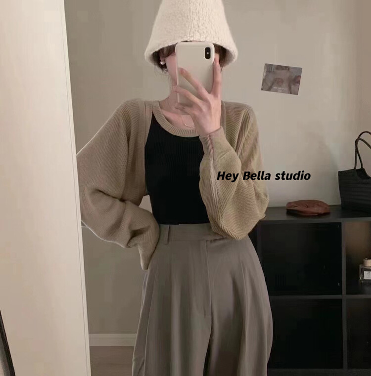 New in autumn!  【HEY BELLA】Short knitted cardigan + slim camisole suit 5356# L