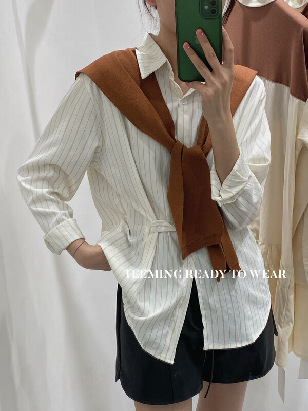 New in early autumn! [TEEM ING] Design loose striped shirt (with detachable sweater shawl) 22T573# HJY