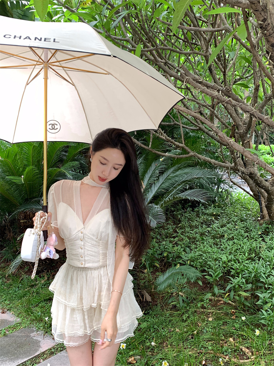 Real shot, a little sweet, summer all-match commuting, pure desire to be thin, two-piece women's top + skirt