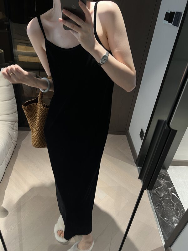 New in early autumn! [Modern 197] Hepburn velvet suspender dress (single suspender skirt) 61109# LSL