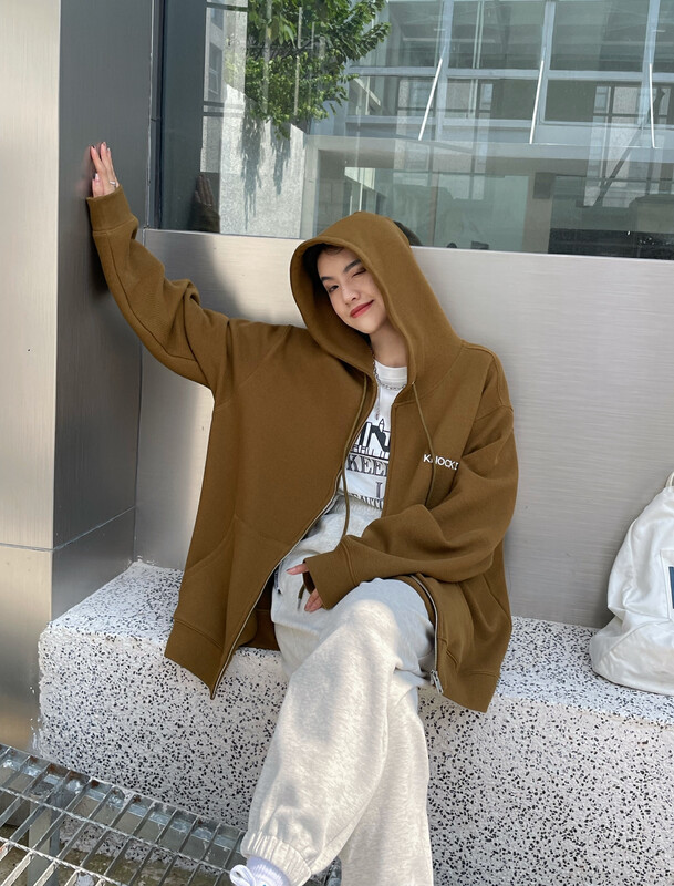 【KEYBOARD】Simple casual letter embroidery coat short coat C-2869