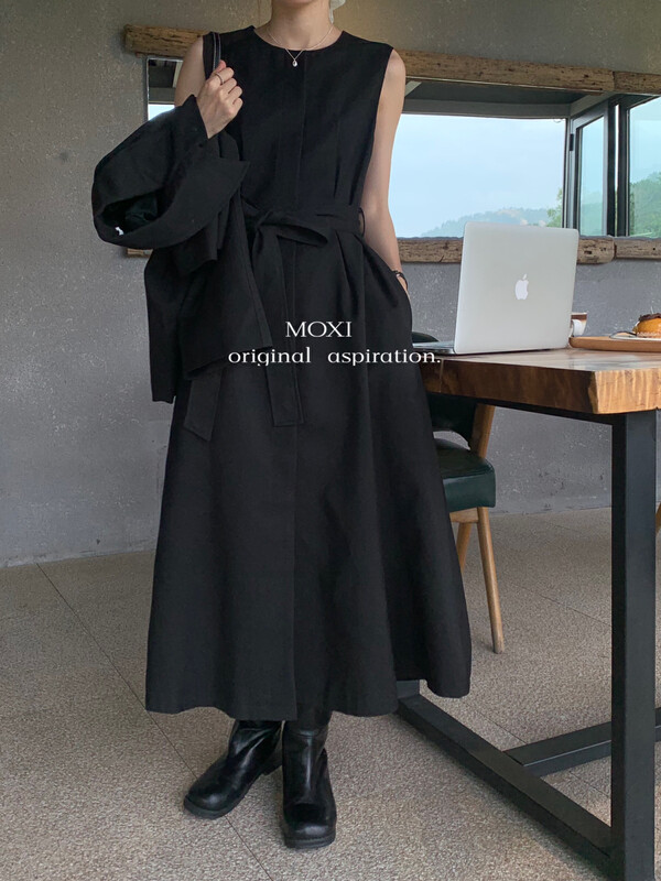 Autumn is new! [MOXI] Simple and stylish sleeveless windbreaker vest windbreaker (with waist rope) 8811# CQW