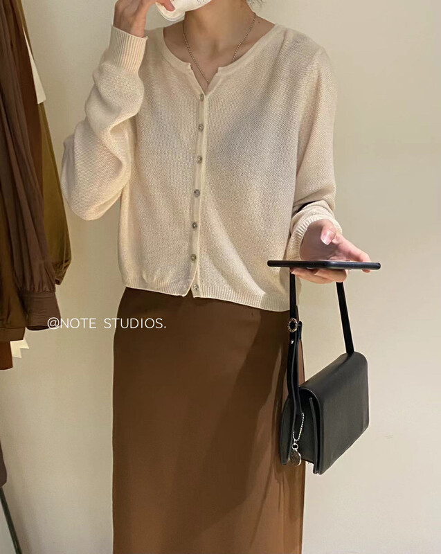 New in early autumn! [NOTE] Korean version of the round neck hollow knitted cardigan 22759# HBX