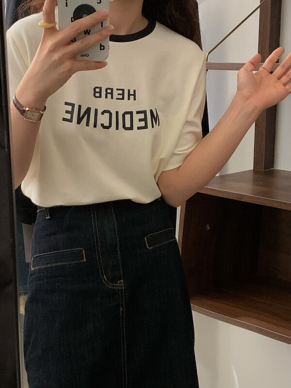 New in autumn!  【MOXI】Casual and simple color contrast letter round neck short-sleeved T-shirt 8847# CQW