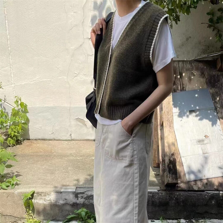 New in autumn!【MALT】V-neck loose all-match vest 6745# XYJ