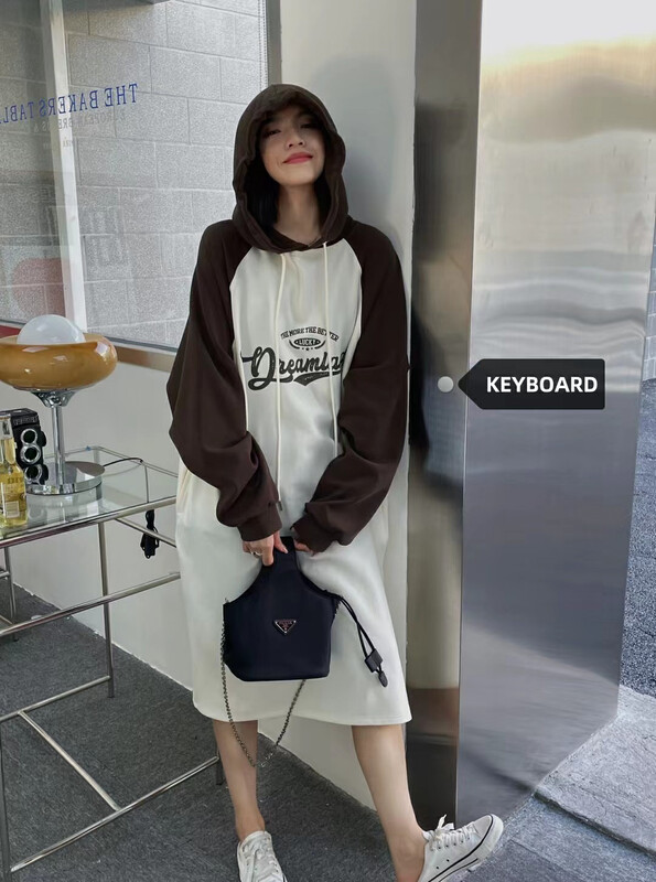 [KEYBOARD] Raglan sleeve fashion stitching hooded sweater dress 6630K