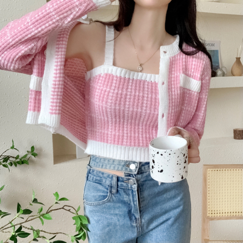  early autumn new Korean version of the sweet and fragrant style patterned long-sleeved + high-waisted sling knitted sweater two-piece set