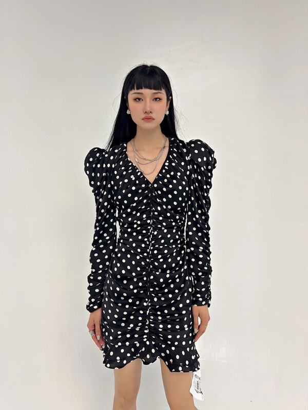 New in early autumn! [D.TWO D2] Retro temperament polka-dot v-neck waist dress 23032300# ZXL