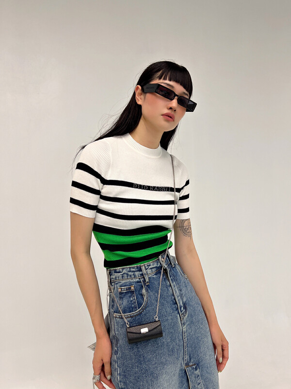 New in early autumn! [D.TWO D2] Striped fashion slim sweater 2319183# ZXL