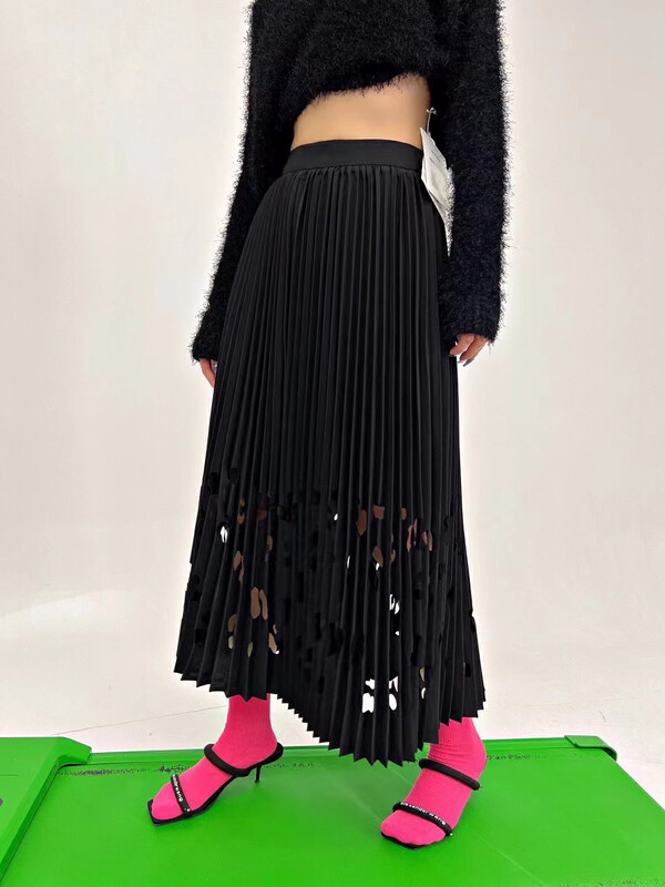 New in early autumn! [D.TWO D2] Hollow pleated midi skirt 2329180# ZXL